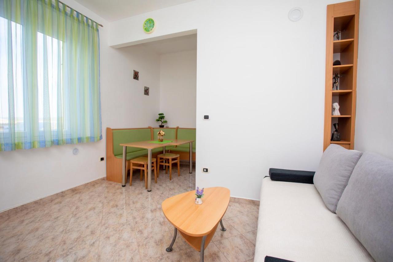 Apartman Lidija Koromacno Ngoại thất bức ảnh